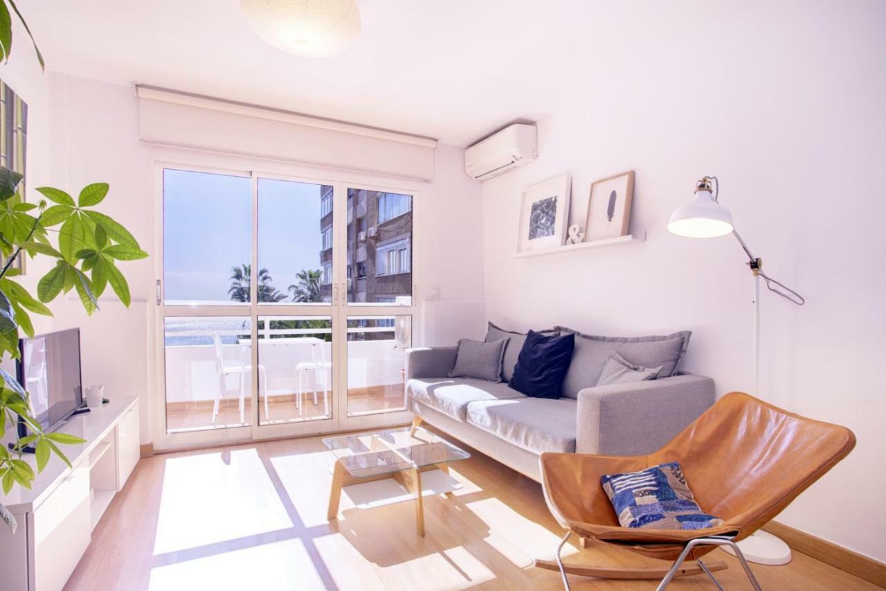 Malagueta Blue Apartment Malaga Bagian luar foto
