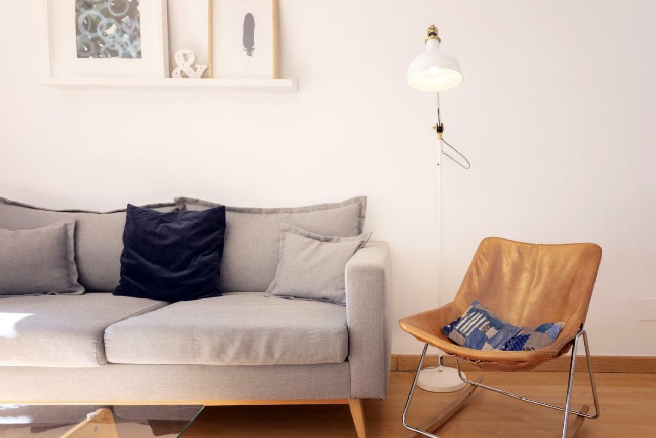 Malagueta Blue Apartment Malaga Bagian luar foto