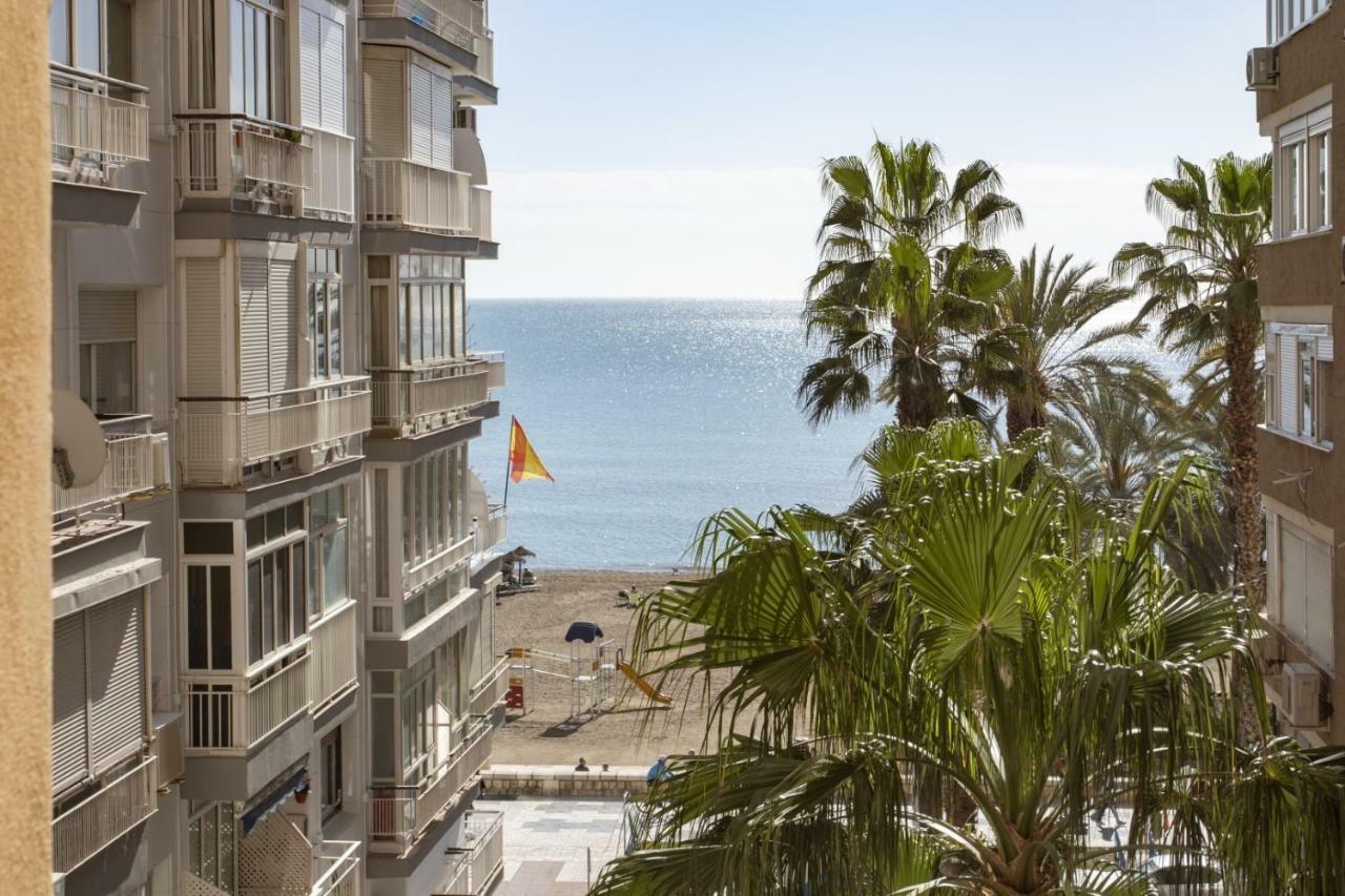 Malagueta Blue Apartment Malaga Bagian luar foto